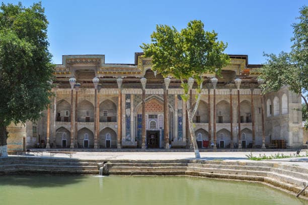 Palais Tash-Khovli